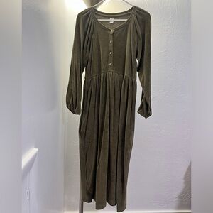 Kate Quinn Velvet Dress